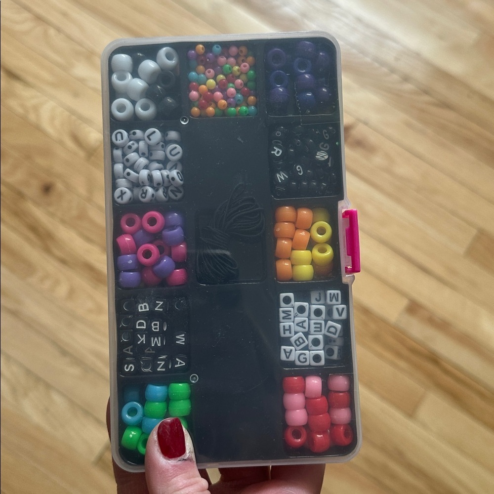 NWT! Jewelry making kit